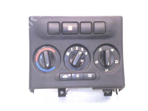 Commande Chauffage OPEL ZAFIRA A MPV (T98) 2.0 DI 16V (F75) (82 hp) 26984547