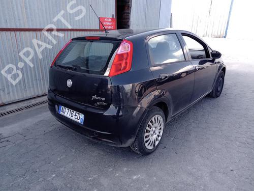 Used Rear right door window FIAT GRANDE PUNTO (199_) 1.3 D Multijet (75 hp) 26981797