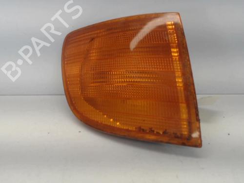 Used Right front indicator MERCEDES-BENZ VITO Van (W638) 108 D 2.3 (638.064, 638.068) (79 hp) 26992319
