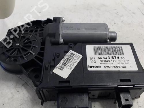 Right front window motor PEUGEOT 307 (3A/C) 2.0 HDi 110 | BP26982262E20 