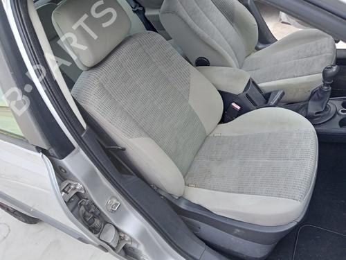 Used Front right seatbelt Front right seatbelt RENAULT MEGANE II (BM0/1_, CM0/1_) 1.5 dCi (BM1E, CM1E) (106 hp) 33701178 33701178