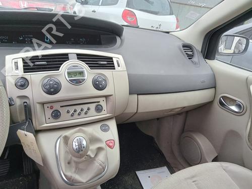 Gear lever RENAULT GRAND SCÉNIC II (JM0/1_) 1.9 dCi (JM14) BP28303314M90