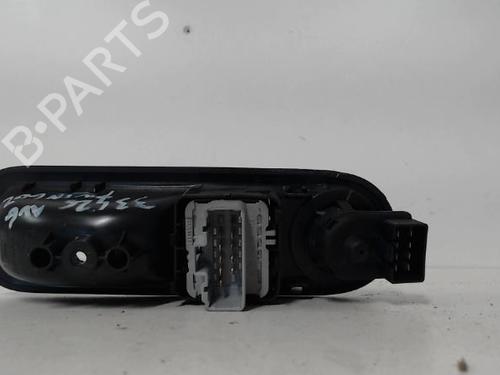Used Left front window switch Left front window switch RENAULT TWINGO II (CN0_) 1.5 dCi (CN0E) (64 hp) 27017732 27017732