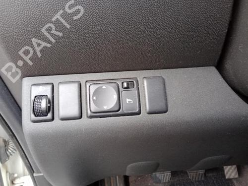 Used Mirror switch NISSAN NAVARA NP300 (D40) 2.5 dCi 4WD (D40TT, D40T, D40M, D40BB) (190 hp) 27018087