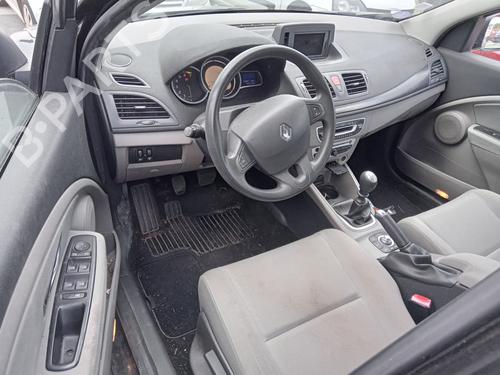 Dashboard RENAULT MEGANE III Hatchback (BZ0/1_, B3_) 1.4 TCe (BZ0F, BZ1V) 681000020R