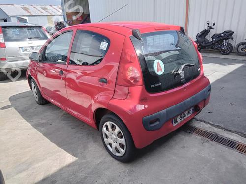 Used Left taillight PEUGEOT 107 (PM_, PN_) 1.0 (68 hp) 26995971