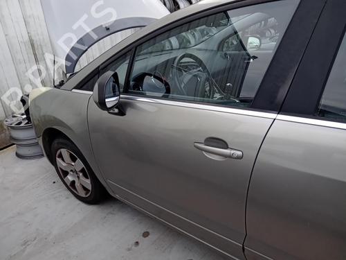 Used Left front door PEUGEOT 5008 (0U_, 0E_) 1.6 HDi (110 hp) 27005468