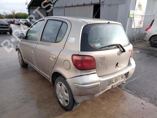 Used Left taillight TOYOTA YARIS (_P1_) 1.3 (SCP12_, SCP13_, SCP12R, SCP13R) (87 hp) 27024017
