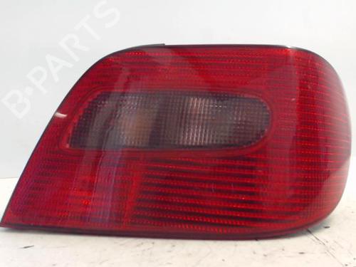 Used Left taillight CITROËN XSARA (N1) 1.4 i (75 hp) 27001962