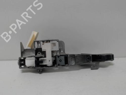 Front left exterior door handle PEUGEOT 407 (6D_) 2.0 HDi 135 (6DRHRH, 6DRHRE, 6DRHRG, 6DRHRJ) | BP27024919C128 