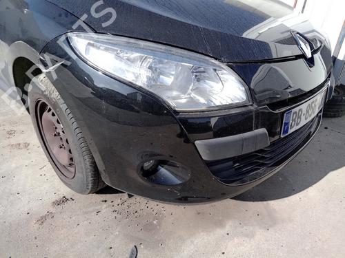 Used Right front fog light RENAULT MEGANE III Grandtour (KZ0/1) 1.5 dCi (KZ09, KZ0D, KZ1G, KZ29, KZ14, KZ1W, KZ10, KZ1F,... (110 hp) 29588149