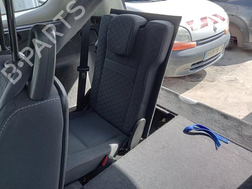 Used Rear left seatbelt RENAULT GRAND SCÉNIC III (JZ0/1_) 1.5 dCi (JZ09, JZ0D, JZ10, JZ14, JZ1G, JZ29, JZ2C) (110 hp) 28597194