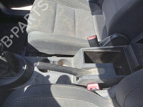 Used Seat buckle VW TOURAN (1T1, 1T2) 1.9 TDI (105 hp) 26986052