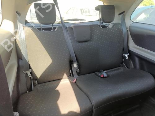 Engache cinturón Engache cinturón TOYOTA YARIS (_P9_) 1.0 VVT-i (KSP90_, KSP90R) (69 hp) 36673725 36673725