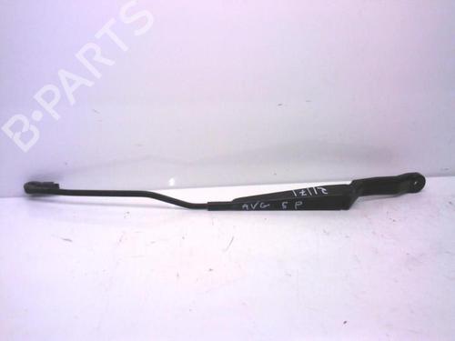 Used Front windshield wiper arm PEUGEOT 206 Hatchback (2A/C) 1.1 i (60 hp) 27005190
