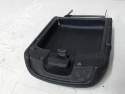 Used Armrest / Center console Armrest / Center console NISSAN X-TRAIL II (T31) 2.0 dCi 4x4 (150 hp) 27014821 27014821