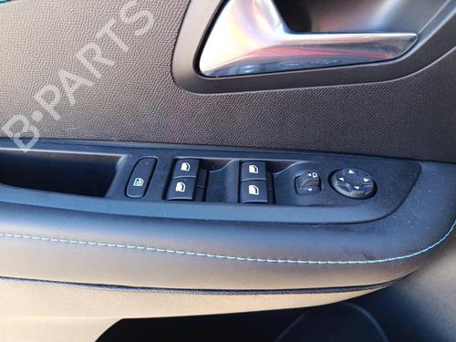 Used Left front window switch Left front window switch 39469076 39469076