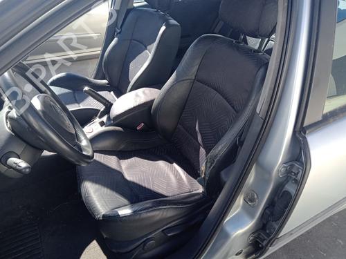 front-right-seatbelt-renault-laguna-ii-bg01_-2001-2002-2003-2004-2005-2006-2007-33805963 main image