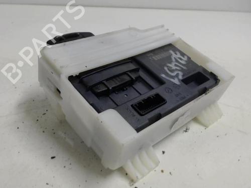 Used Card reader Card reader RENAULT CAPTUR I (J5_, H5_) 0.9 TCe 90 (90 hp) 27013378 27013378