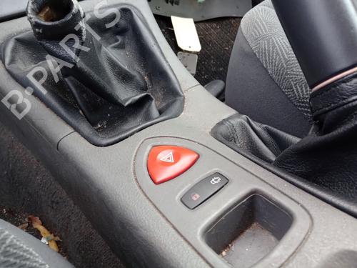 Used Warning switch RENAULT LAGUNA II Grandtour (KG0/1_) 1.8 16V (117 hp) 31333261