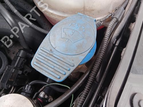 Used Windscreen washer tank VW TRANSPORTER T5 Bus (7HB, 7HJ, 7EB, 7EJ) 2.0 BiTDI (180 hp) 32361784