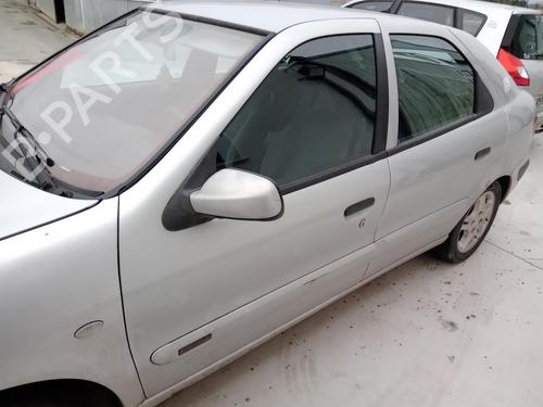Używane Klamka zewnętrzna drzwi przednich lewych CITROËN XSARA (N1) 1.9 D (70 hp) 26994821