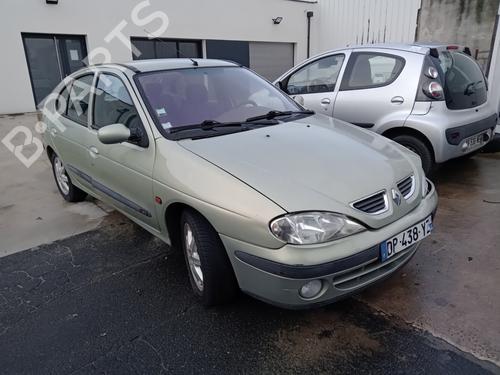 Used Front windshield wiper arm RENAULT MEGANE I (BA0/1_) 1.9 dCi (BA05, BA1F) (102 hp) 32413679