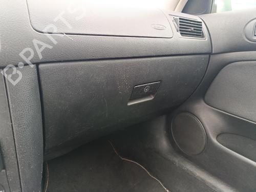 Used Glove box Glove box 39583704 39583704