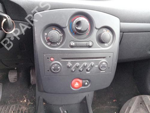 AC-Styringsenhed/Manøvreenhed RENAULT CLIO III (BR0/1, CR0/1) 1.5 dCi (BR17, CR17) (86 hp) 28169225