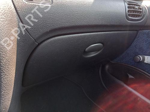Used Glove box PEUGEOT 206 Hatchback (2A/C) 1.9 D (69 hp) 27017193