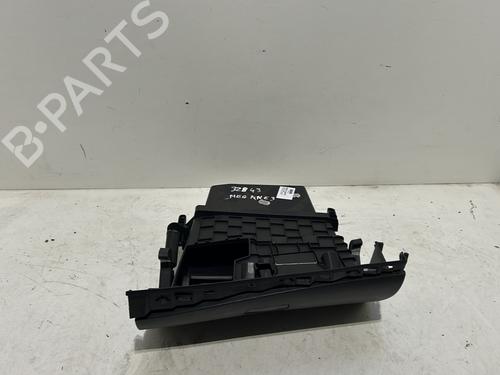 Used Glove box RENAULT MEGANE III Grandtour (KZ0/1) 1.5 dCi (KZ09, KZ0D, KZ1G, KZ29, KZ14, KZ1W, KZ10, KZ1F,... (110 hp) 27001689