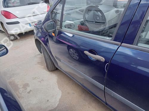 Used Left front door Left front door RENAULT MODUS / GRAND MODUS (F/JP0_) 1.2 (JP0C, JP0K, FP0C, FP0K, FP0P, JP0P, JP0T) (75 hp) 28702658 28702658