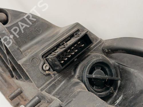 Right headlight PEUGEOT 407 Coupe (6C_) 2.0 HDi | BP39725570C29 - Image 2