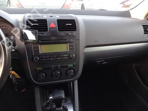 Used Glove box VW GOLF V (1K1) 1.9 TDI (105 hp) 26981197