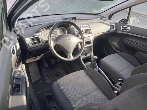 Used Dashboard PEUGEOT 307 (3A/C) 2.0 HDi 110 (107 hp) 31271020