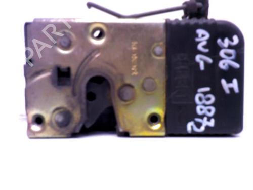 Used Front left lock PEUGEOT 306 Hatchback (7A, 7C, N3, N5) 1.9 D (68 hp) 26984471