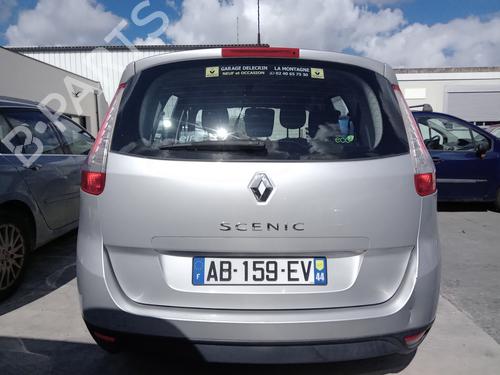Used Rear fog light RENAULT GRAND SCÉNIC III (JZ0/1_) 1.5 dCi (JZ09, JZ0D, JZ10, JZ14, JZ1G, JZ29, JZ2C) (110 hp) 28591365