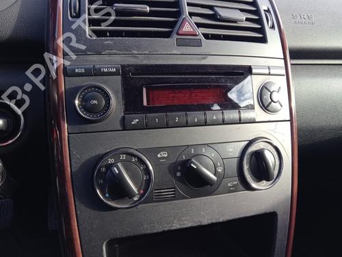 Used Radio MERCEDES-BENZ A-CLASS (W169) A 180 CDI (169.007, 169.307) (109 hp) 31217975
