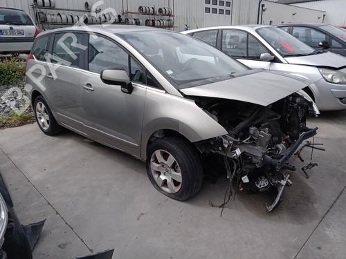 Used Parts PEUGEOT 5008 (0U_, 0E_) 1.6 HDi 5009400