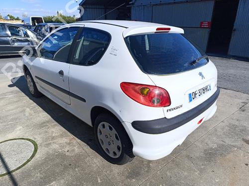 Used Rear axle Rear axle PEUGEOT 206 Hatchback (2A/C) 1.4 HDi eco 70 (68 hp) 40178685 40178685
