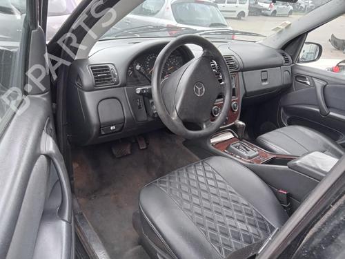 Used Driver airbag MERCEDES-BENZ M-CLASS (W163) ML 270 CDI (163.113) (163 hp) 26991084