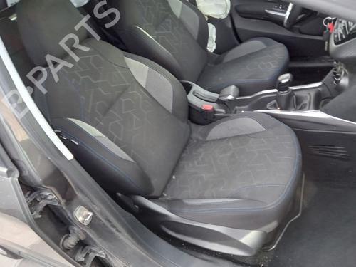 Used Front right seatbelt Front right seatbelt PEUGEOT 2008 I (CU_) 1.2 PureTech 82 (82 hp) 33015923 33015923