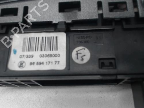 Used Warning switch PEUGEOT 308 I (4A_, 4C_) 1.6 HDi (109 hp) 26992004