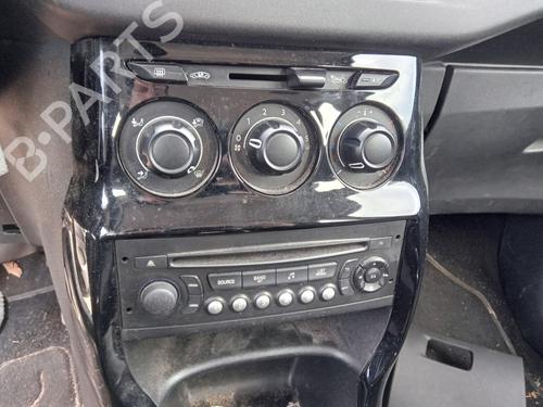Used Climate control CITROËN C3 II (SC_) 1.2 VTi 82 (82 hp) 27012230