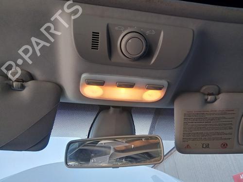 interior-roof-light-renault-megane-iii-hatchback-bz01_-b3_-2008-36096139 main image
