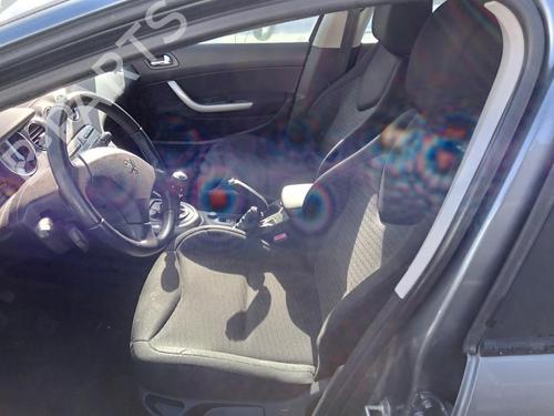 Engate do cinto Engate do cinto PEUGEOT 308 SW I (4E_, 4H_) 1.6 HDi (109 hp) 26989859 26989859