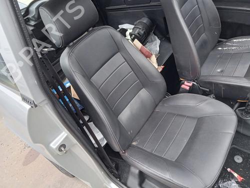 Used Right front seat MICROCAR OPTIMAX 0.4 DCI (5 hp) 28132735