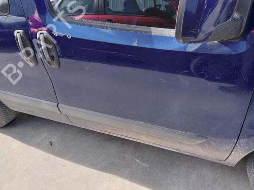 Used Right front door Right front door 27012785 27012785