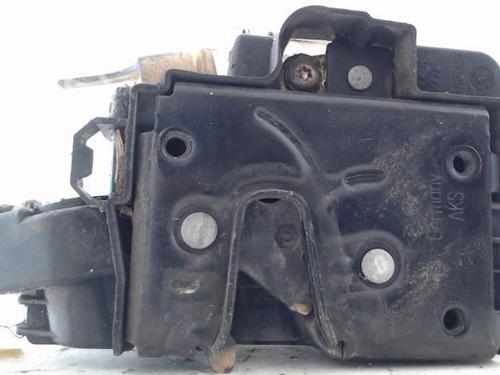 Zamek drzwi przednich prawych VW POLO (6N2) 1.4 | BP26983143C97