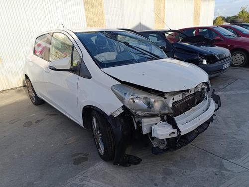 Used Front bumper reinforcement Front bumper reinforcement TOYOTA YARIS (_P13_) 1.4 D (NLP130_, NLP130) (90 hp) 40507485 40507485